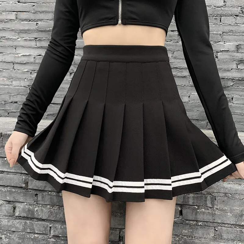 japanese girls short skirts
