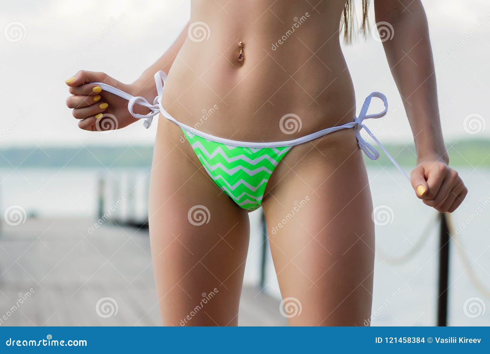 anne brooker share women taking off their bikinis photos