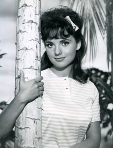 anne winner recommends Dawn Wells Ass