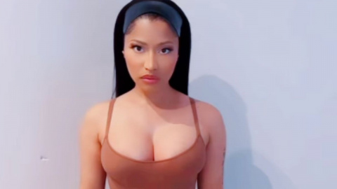 david mutton recommends Nicki Minaj Breast Photo