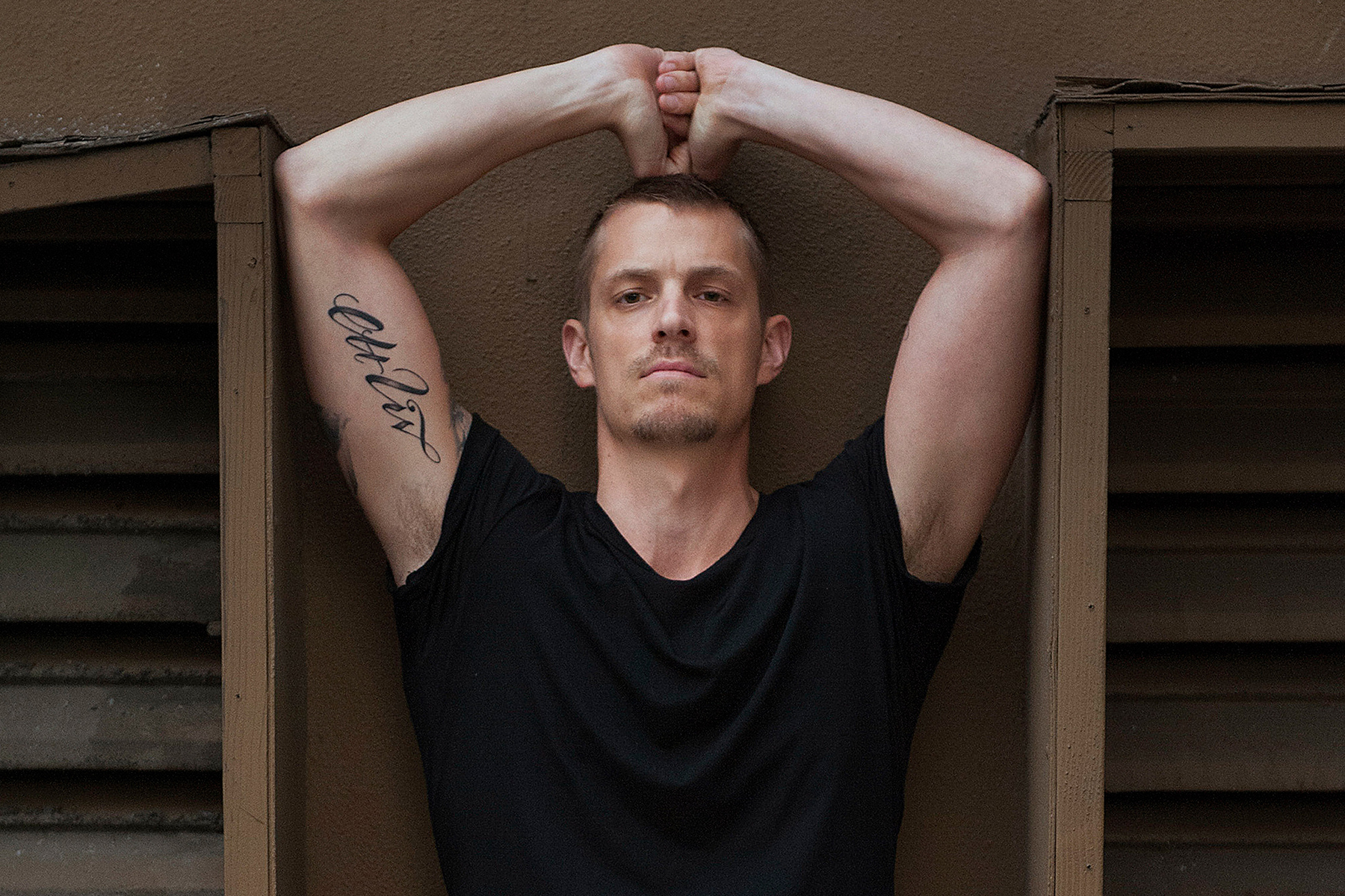 barbara laidlaw add photo joel kinnaman naked instagram