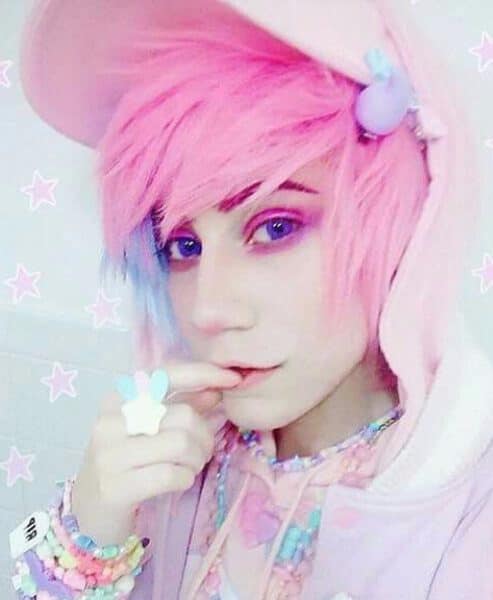emo boy pink hair