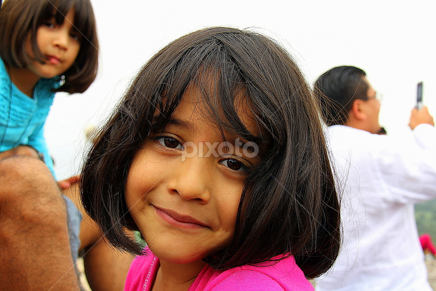 claude frenette add cute little mexican girl photo