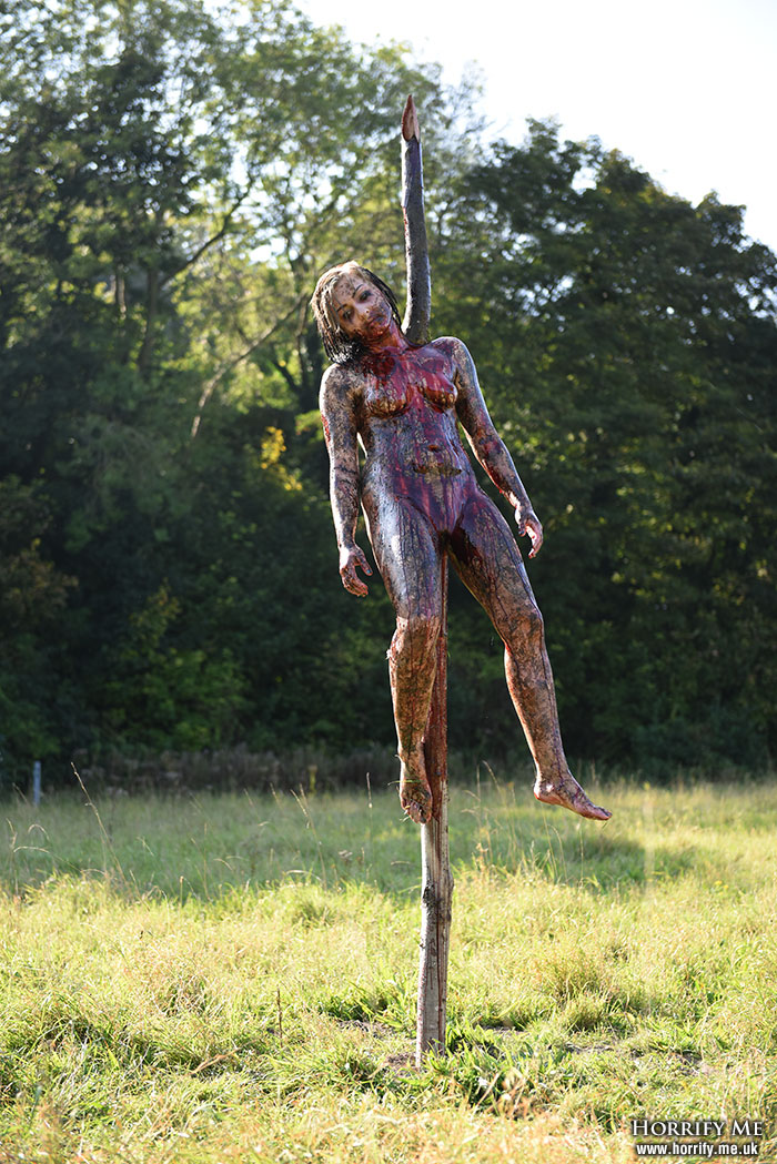 claire haswell recommends cannibal holocaust impalement scene pic