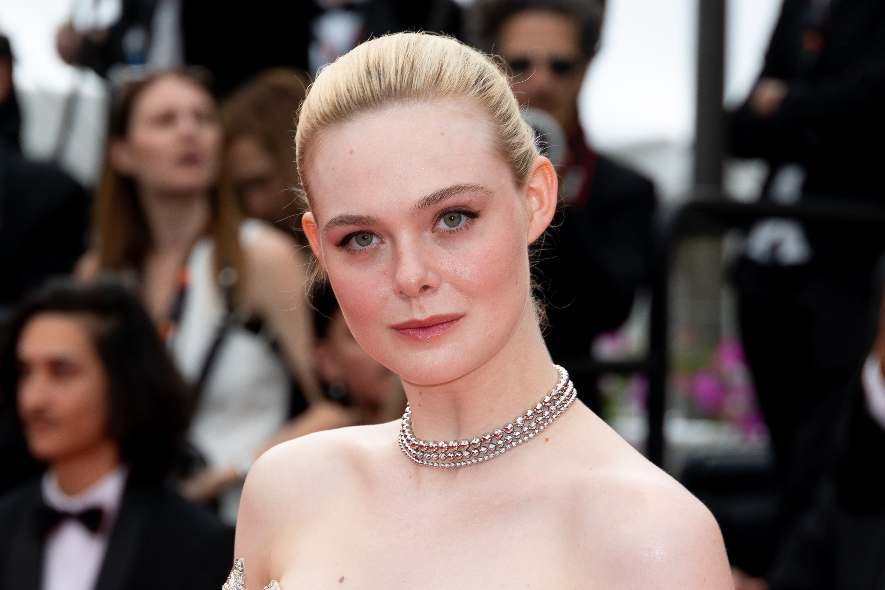 bella santa add elle fanning nip slip photo