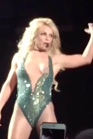 anthony erman recommends britney spears boob slip pic