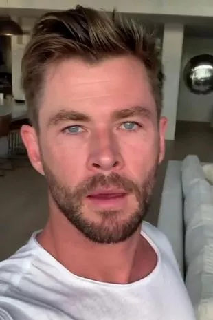 christopher bjorkman recommends chris hemsworth jacking off pic