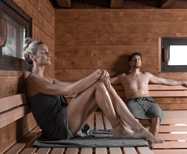 Nude In A Sauna sex treff