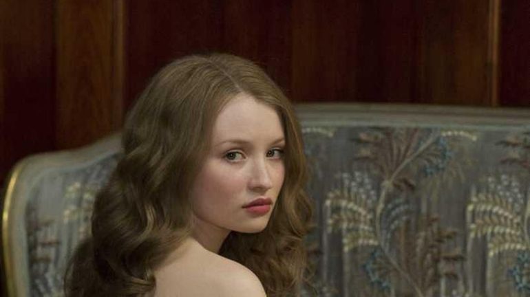 donna bronstine share emily browning leaked photos