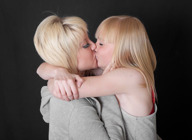 corina schmid recommends two blondes make out pic