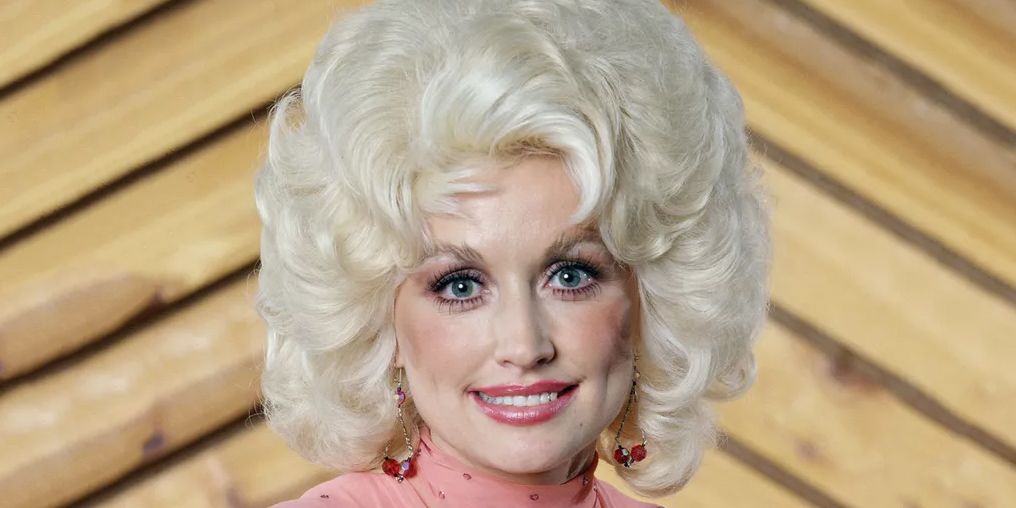 Dolly Parton Porn Pics thru bikinis