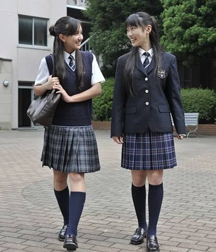 Japanese Girls Short Skirts i skien