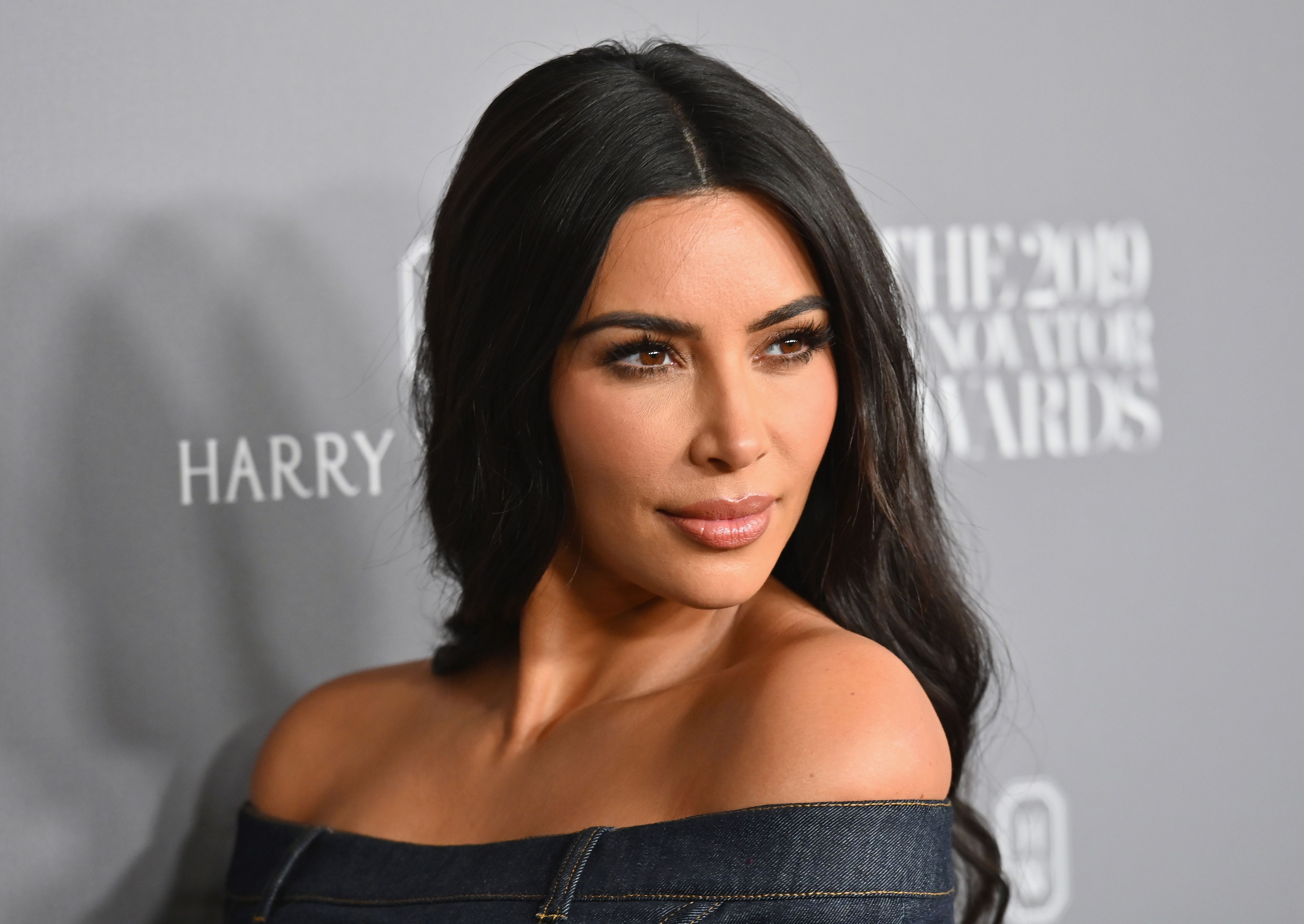 david veator recommends Kim Kardashian Getting Pounded