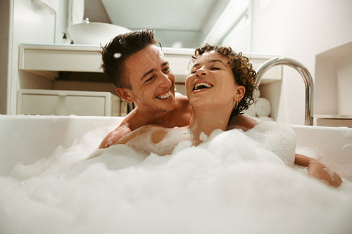 dave gwinn recommends Couples Taking Bath Together