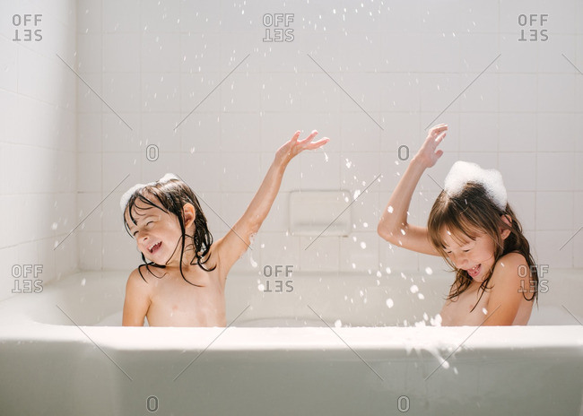 dana wyse recommends girls in bath tub pic
