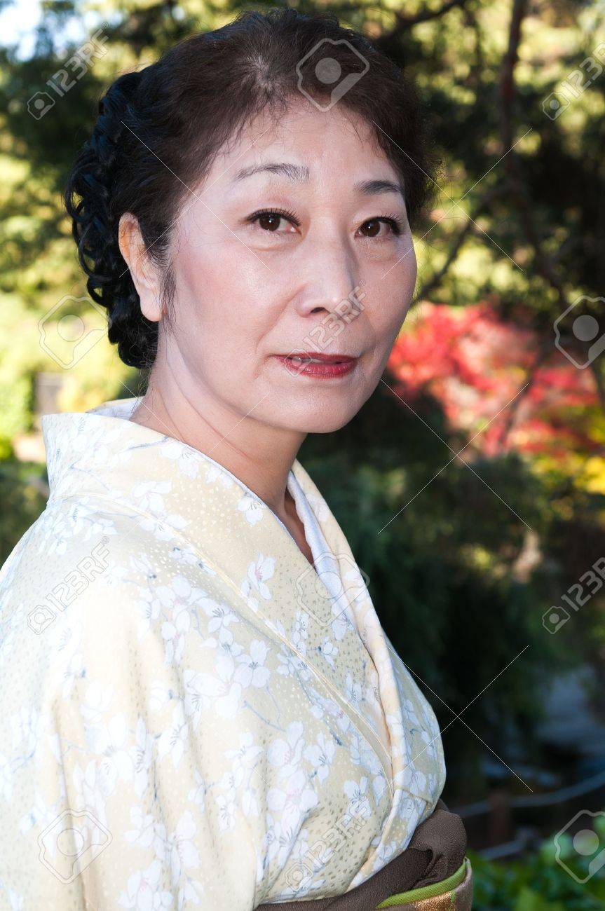 Sexy Older Japanese Women fatal attraction