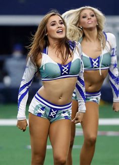 ashley barcum recommends Naked Cowboy Cheerleaders