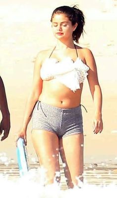 donta frazier add photo selena gomez camel toe