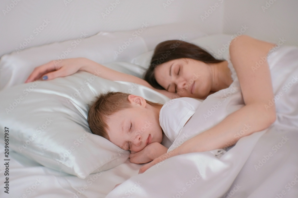 dan jury recommends Mom Helps Son Sleep