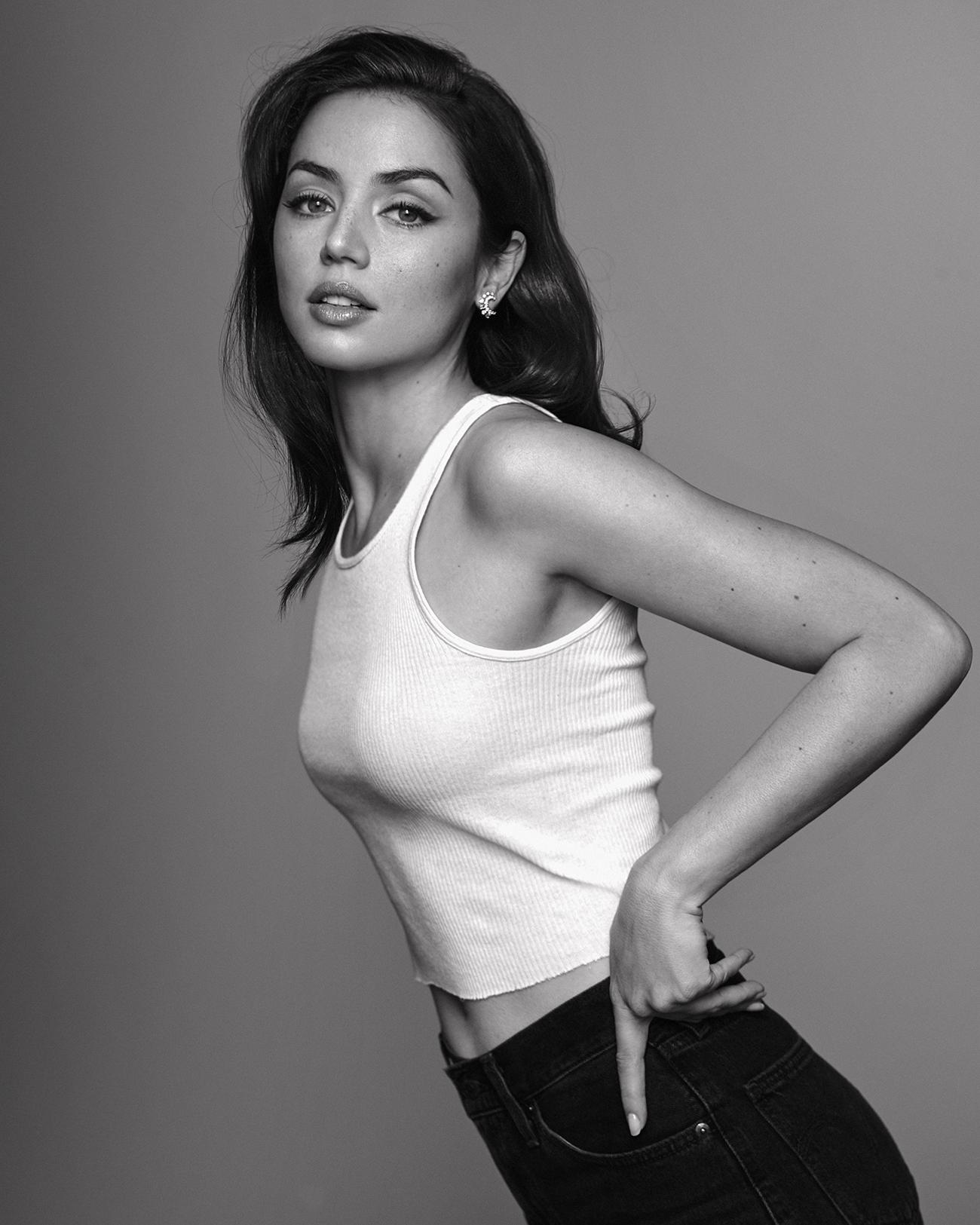 andrew hallford recommends Ana De Armas Sexiest Pics