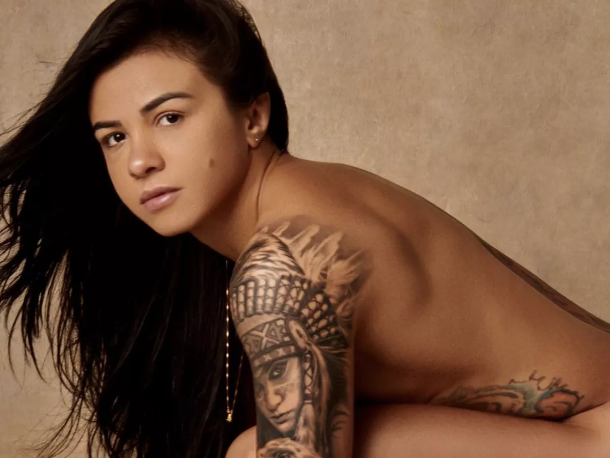 christopher bay recommends claudia gadelha hot pic