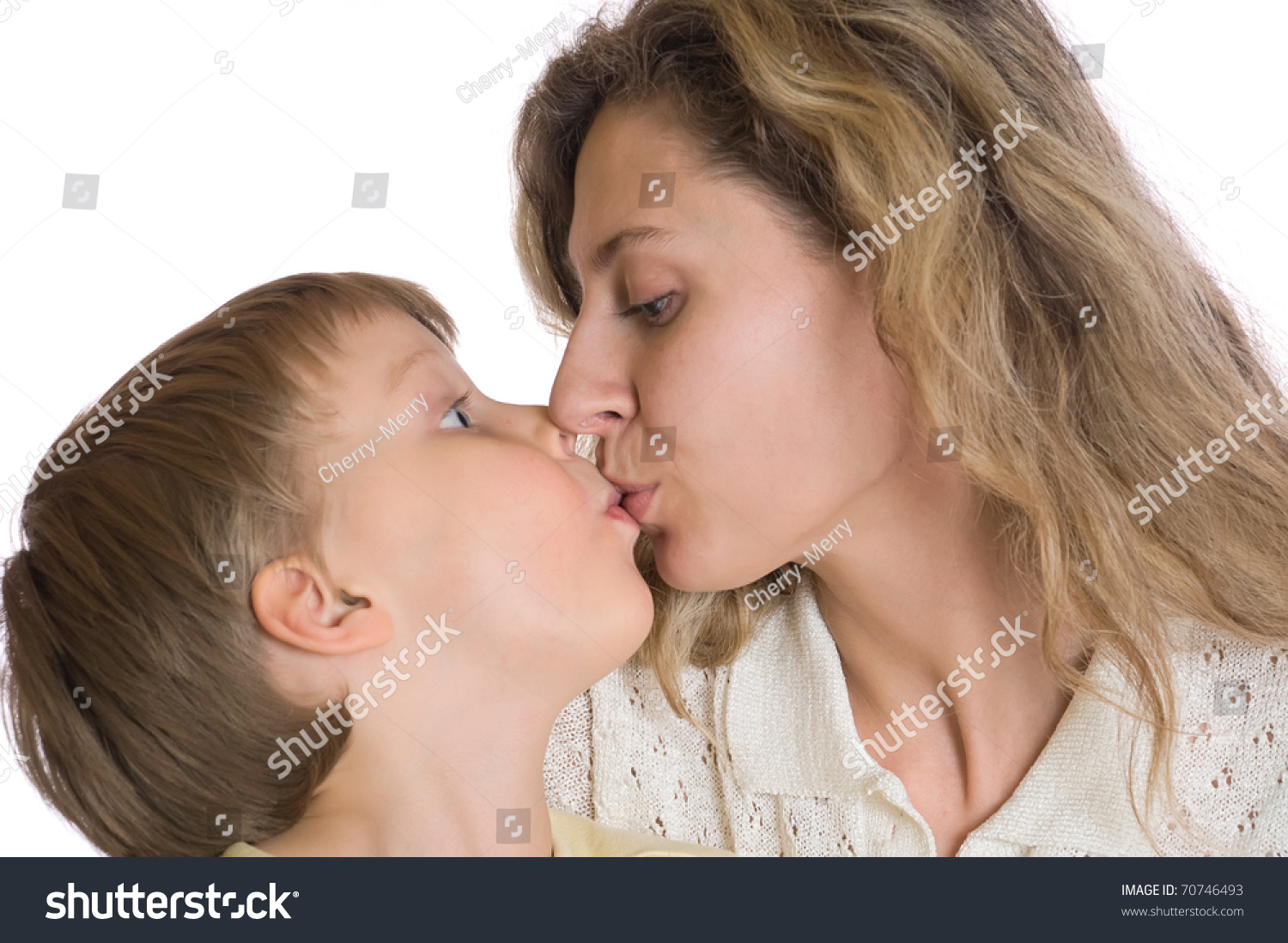 chloe gill recommends mom and son making out pic
