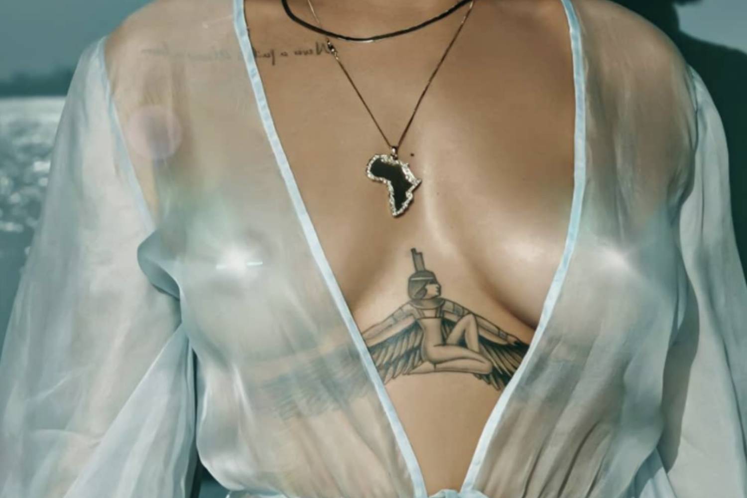danilo belarmino recommends Extreme Female Nipple Piercing