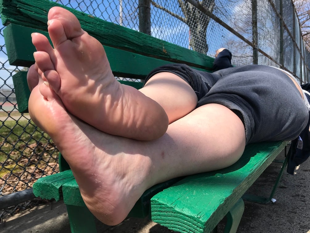 cameron barnard add bbw foot worship photo