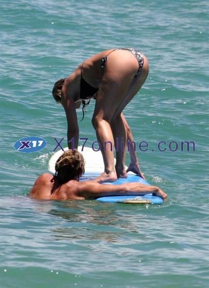 andrew thong share jennifer aniston bikini butt photos