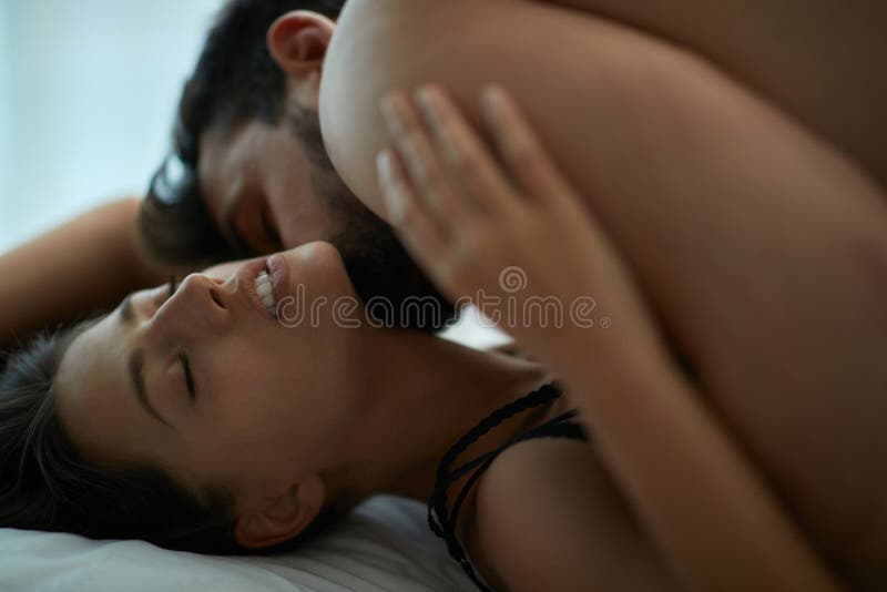 amelia hendry add man and woman making love images photo
