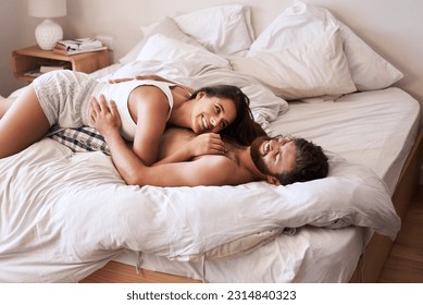 Hot Couple On Bed dildo deepthroat