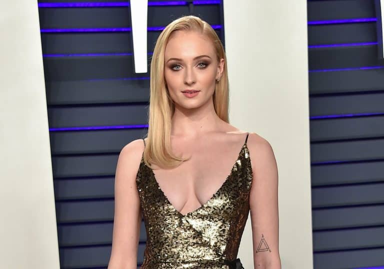 david patry recommends Sophie Turner Boob Job