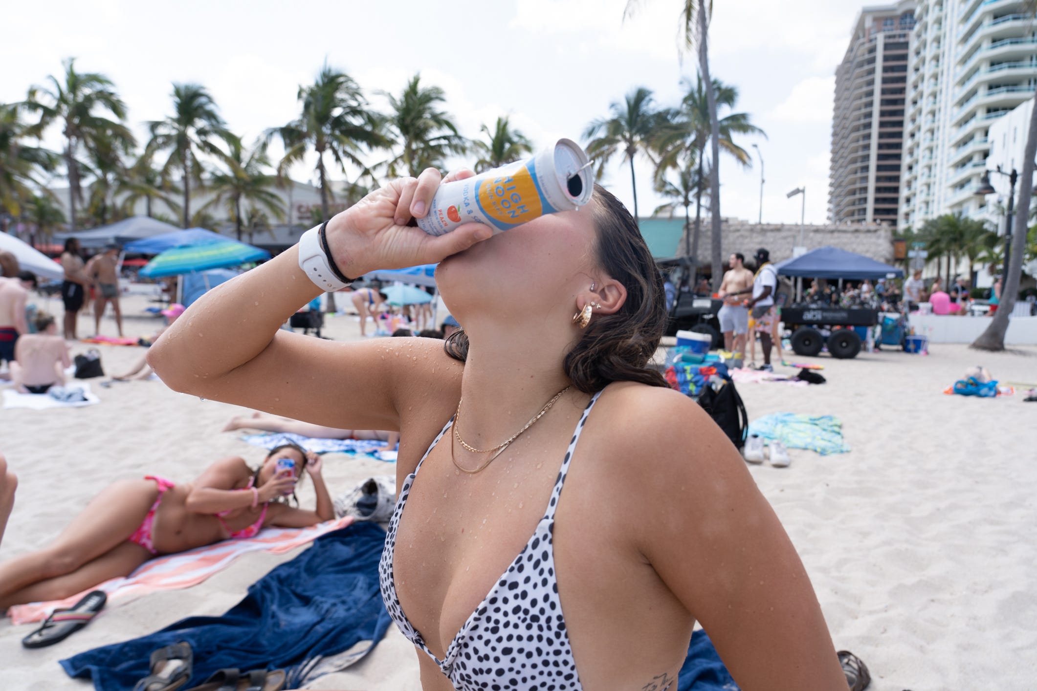 archie san juan recommends Naked On Crowed Public Beach Porn