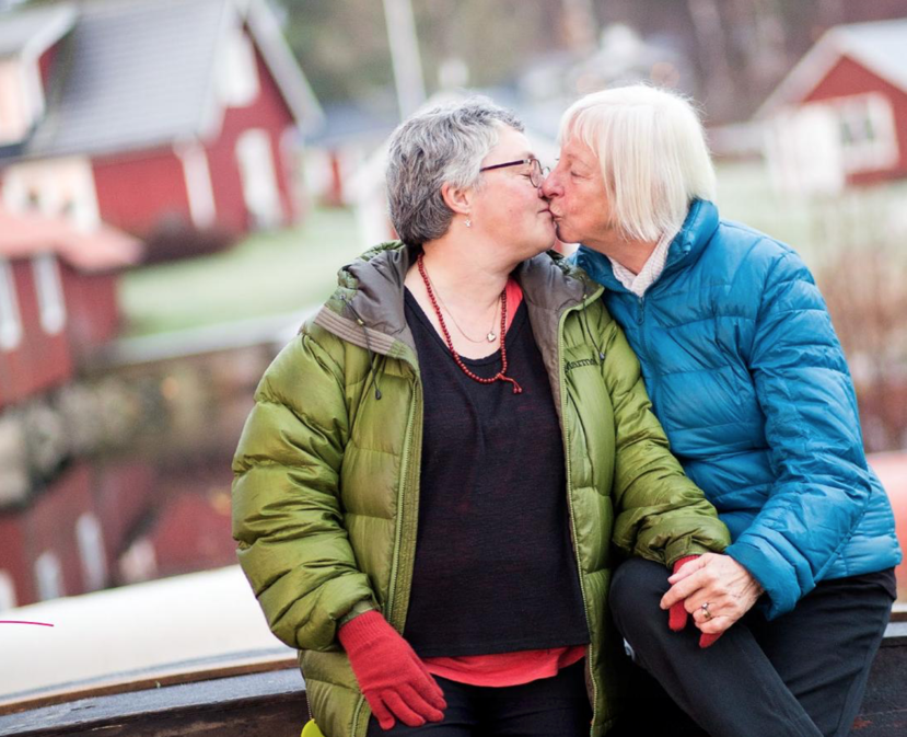 dina perry add old women making out photo