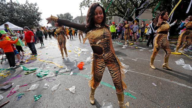 cedric cross recommends mardi gras flashing tits pic