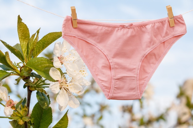 angela malcolm recommends Panties On Clothes Line