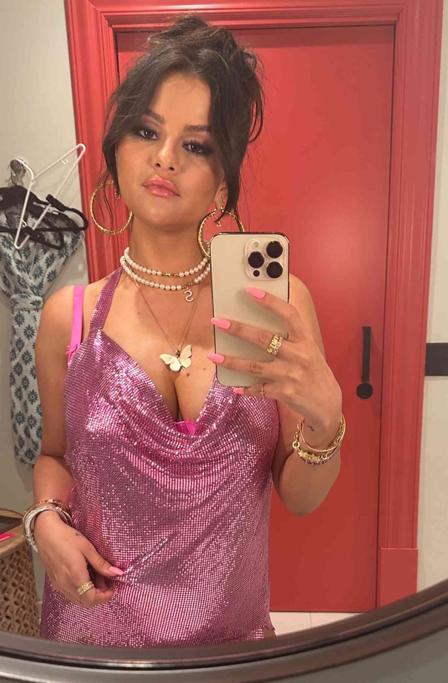 dodong santiago recommends selena gomez showing boobs pic
