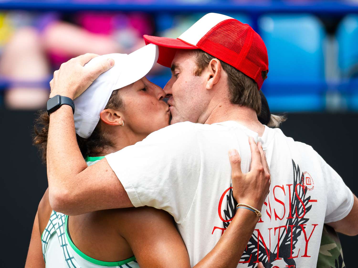 chris plumer add madison keys lesbian photo