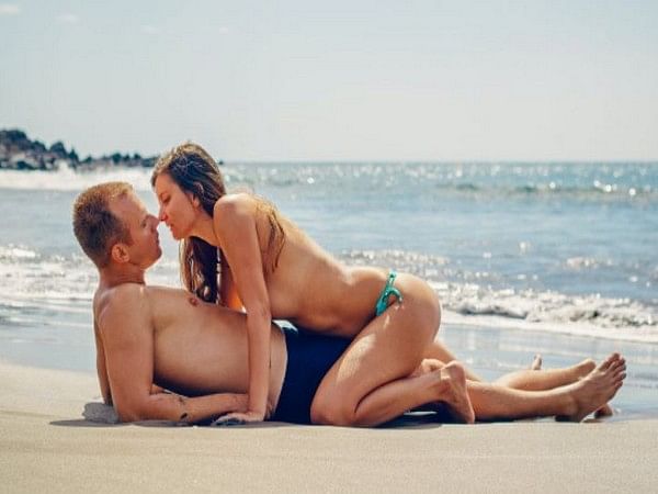 danielle lahr share sex on beach movies photos