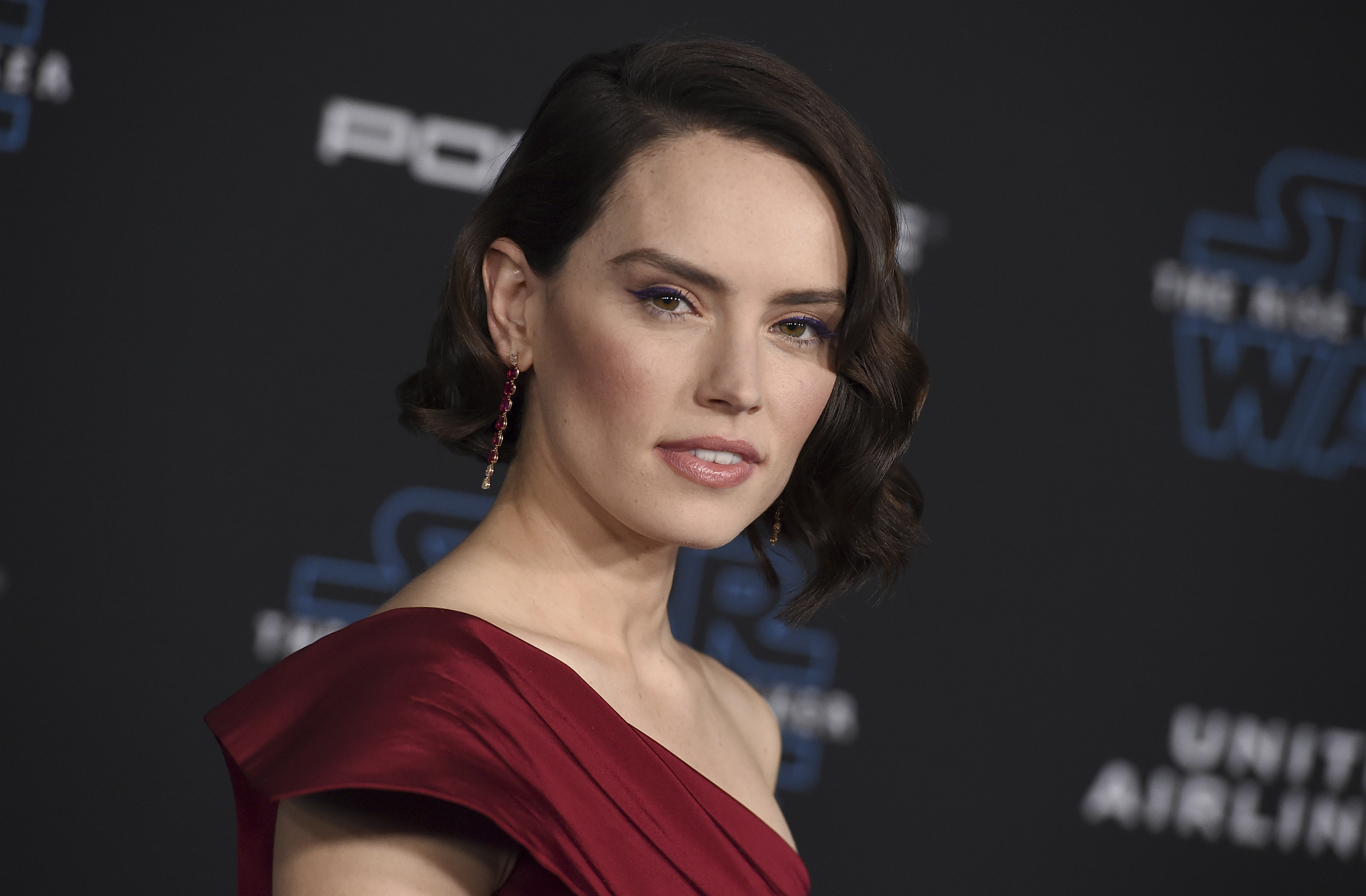 abou karam recommends daisy ridley fakes pic