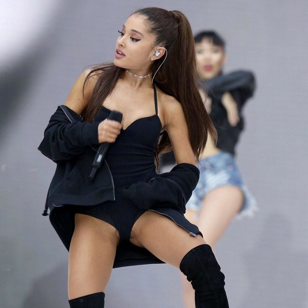 adam axelrod add sexy pic of ariana grande photo