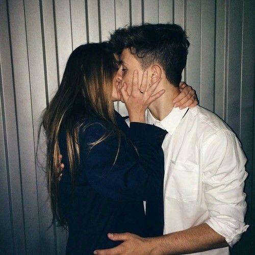 ashlei adams recommends Cute Tumblr Couples Kissing