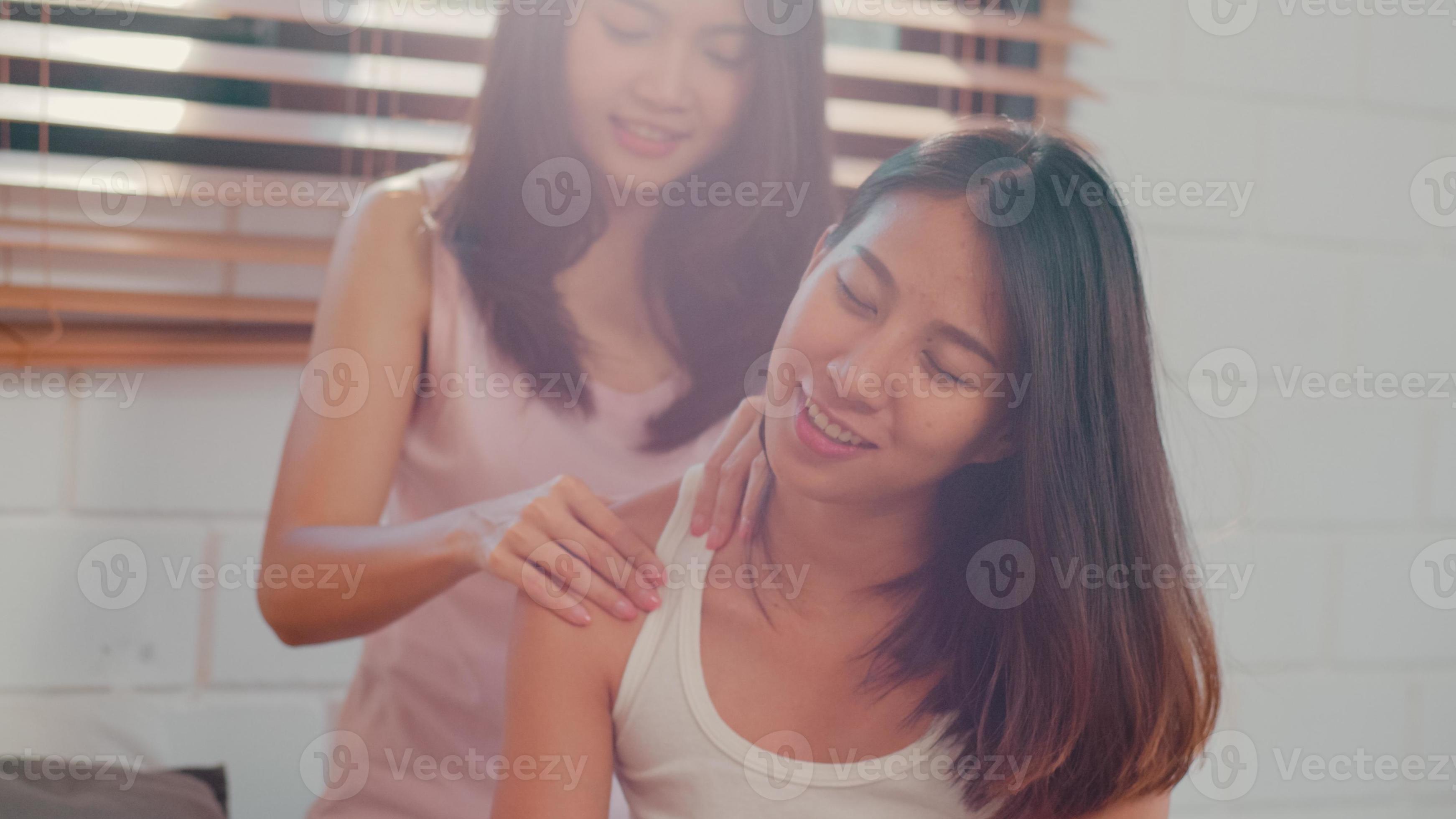 Best of Hot lesbian massage