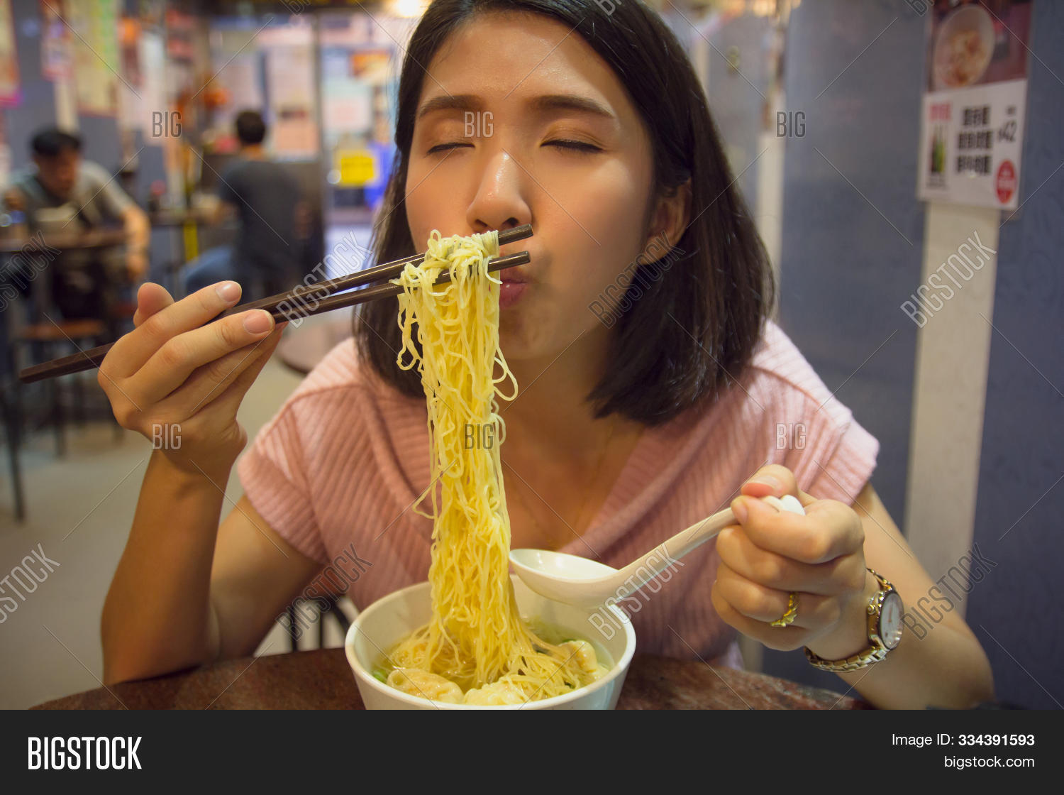 amrita mohan recommends japanese girl eating noodles pic