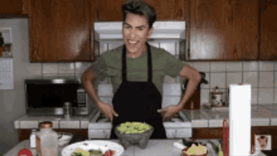 aing bae add photo dancing while cooking gif