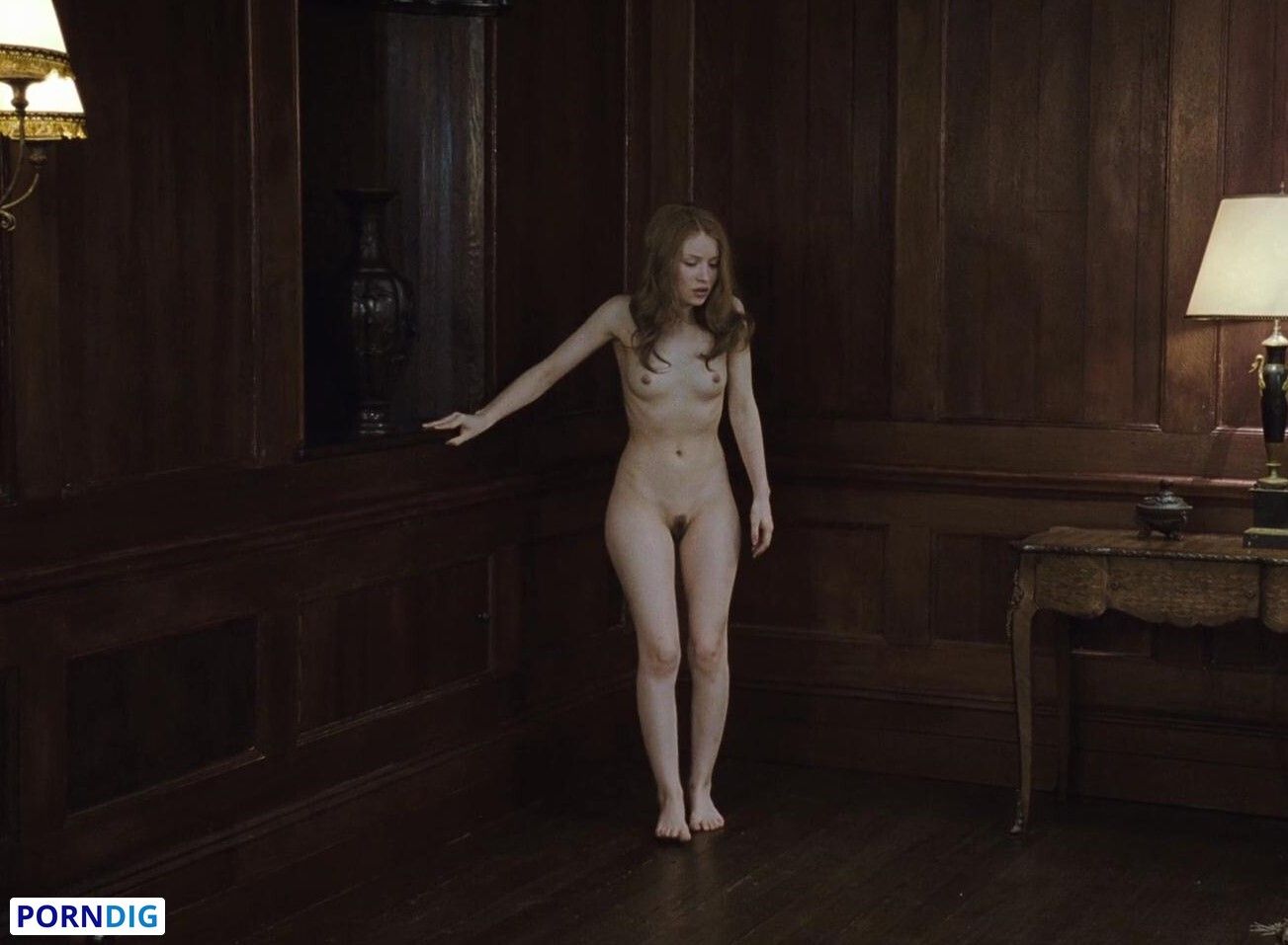 chris de la pena recommends emily browning leaked pic