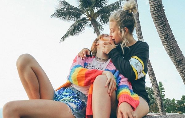 cindy cardone recommends is bella thorne lesbian pic