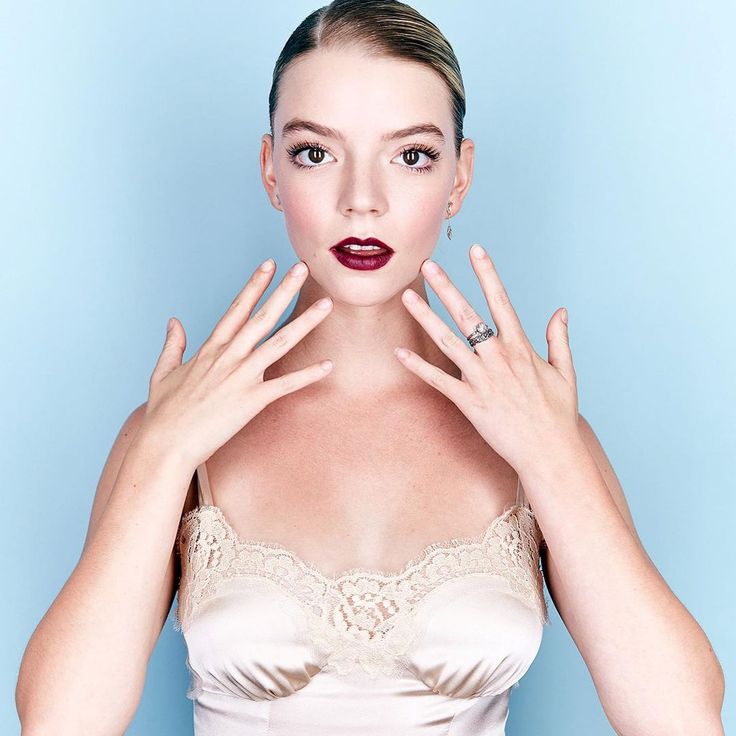 diana theodora share anya taylor joy split bra photos