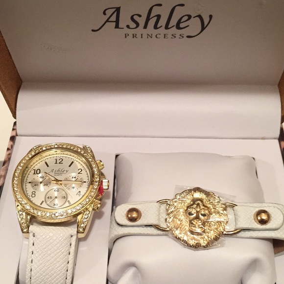 carlson daniels add ashley princess watches photo