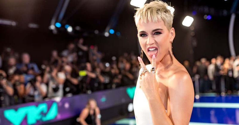 aamina aslam recommends katy perry bare ass pic